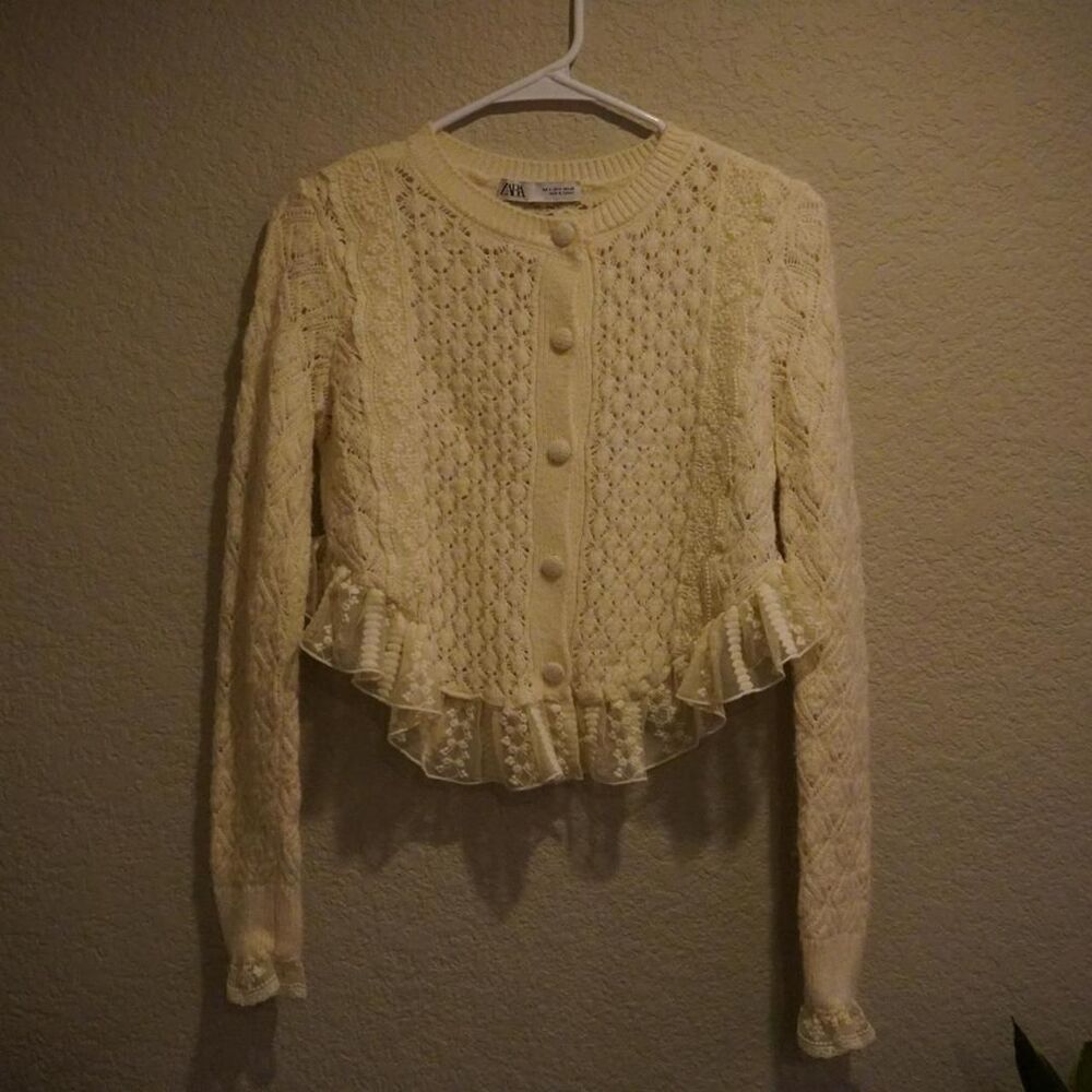 Zara Women's Cream and White Jumper - Picture 3 of 6